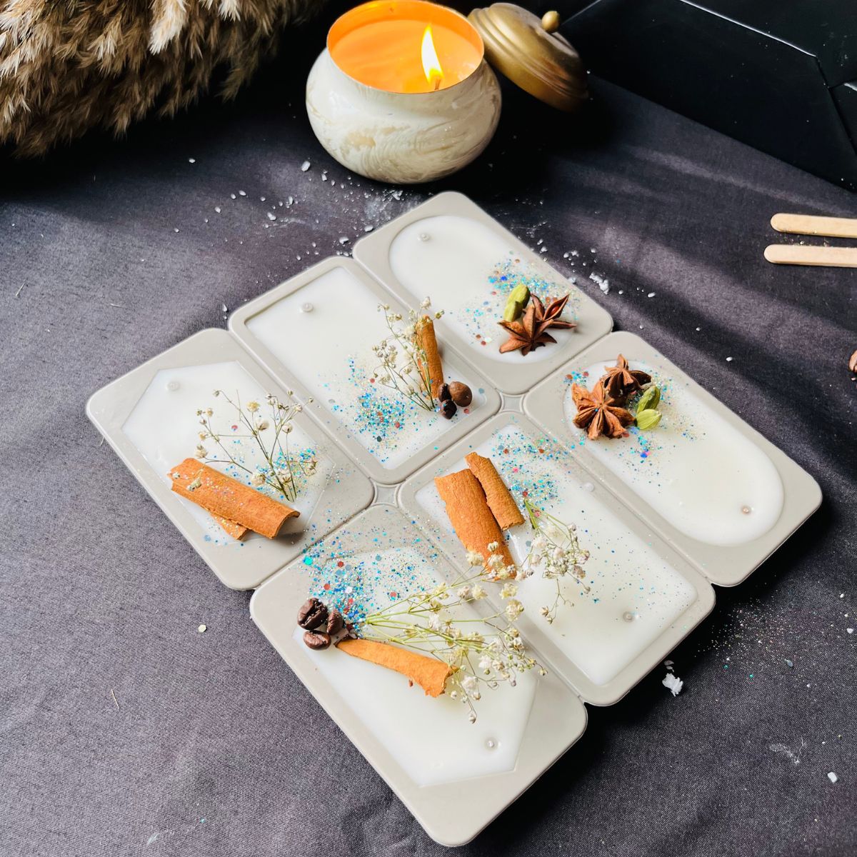 White with Spices Wax Sachet