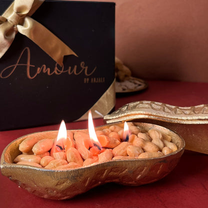 Golden Peanut Treasure Candle – Handcrafted Wax Box Candle | Luxury Festive Décor