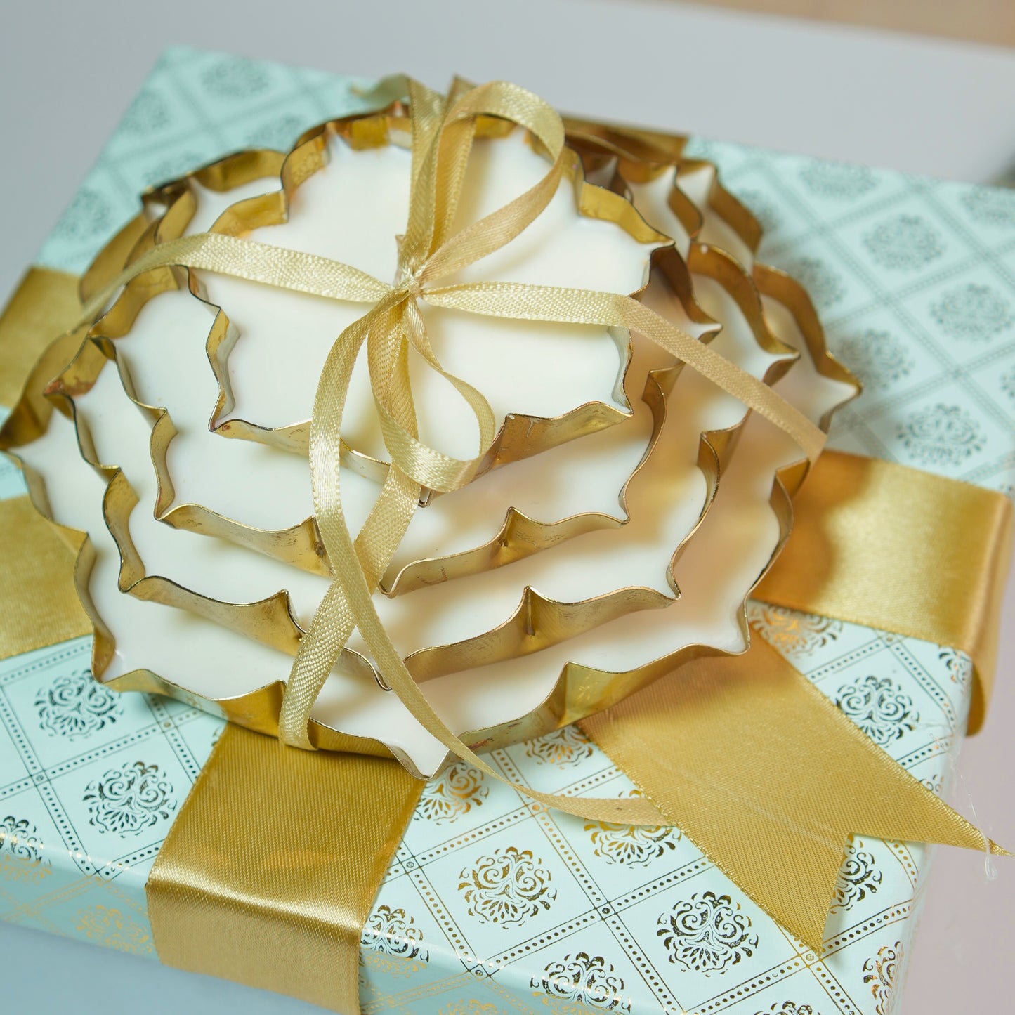 Lotus Urli Candle Gift Set – Luxury Festive Collection