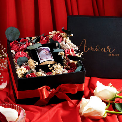Memory Bouquet Candle Box – Rose Scented Valentine Gift